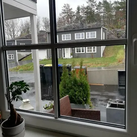 Familievennlig Bolig Naer Dyreparken Apartment